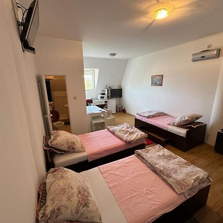 Ana & Patrik #2 Appartement Kladovo Buitenkant foto