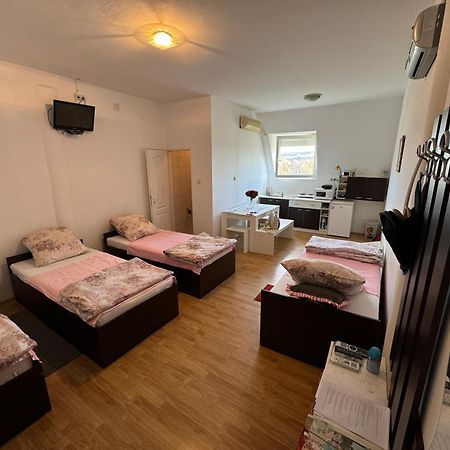 Ana & Patrik #2 Appartement Kladovo Buitenkant foto