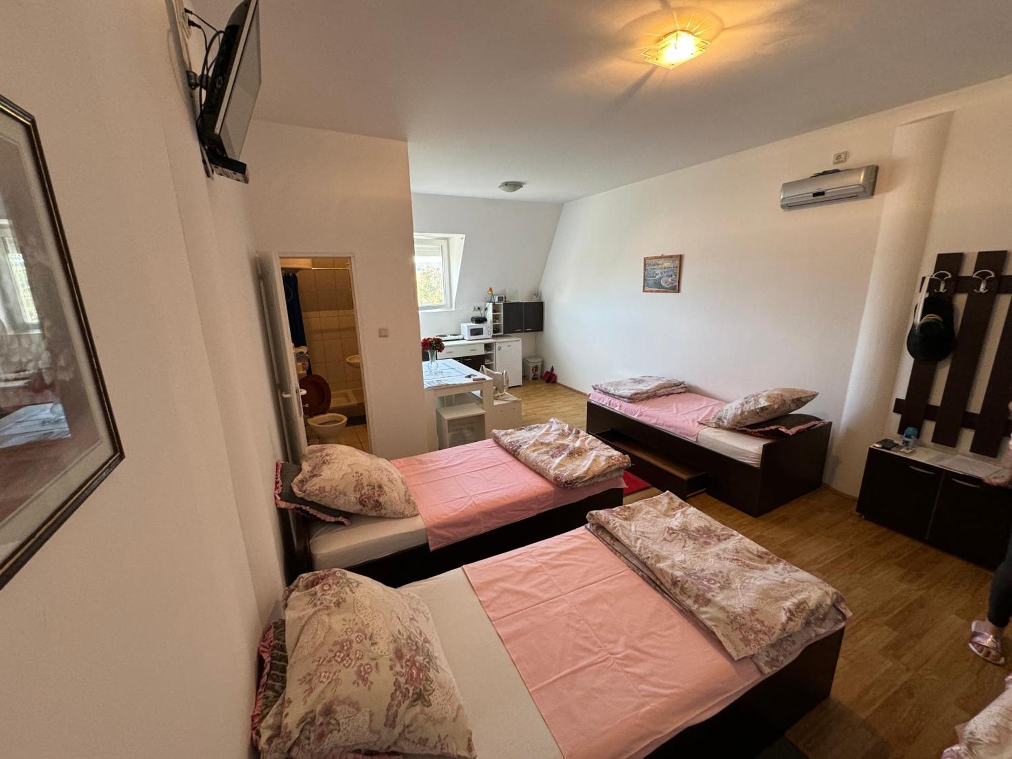 Ana & Patrik #2 Appartement Kladovo Buitenkant foto